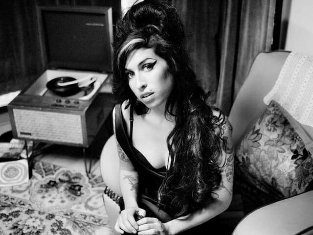 Amy Winehouse you know I'm no good
